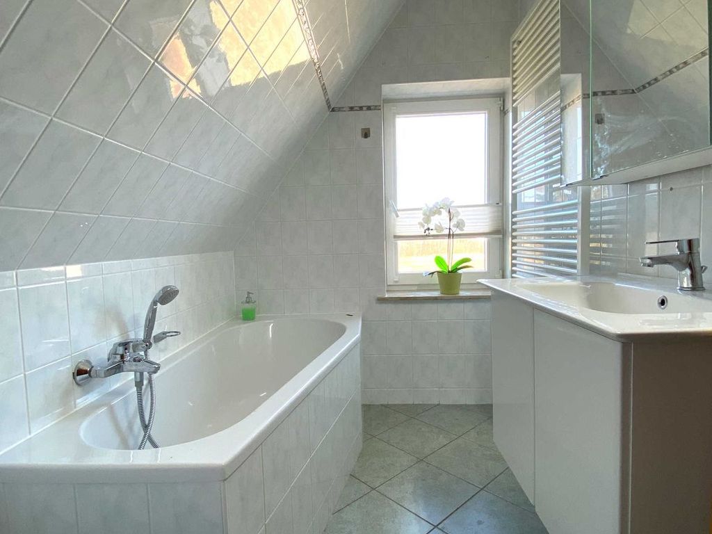 Badezimmer mit Badewanne