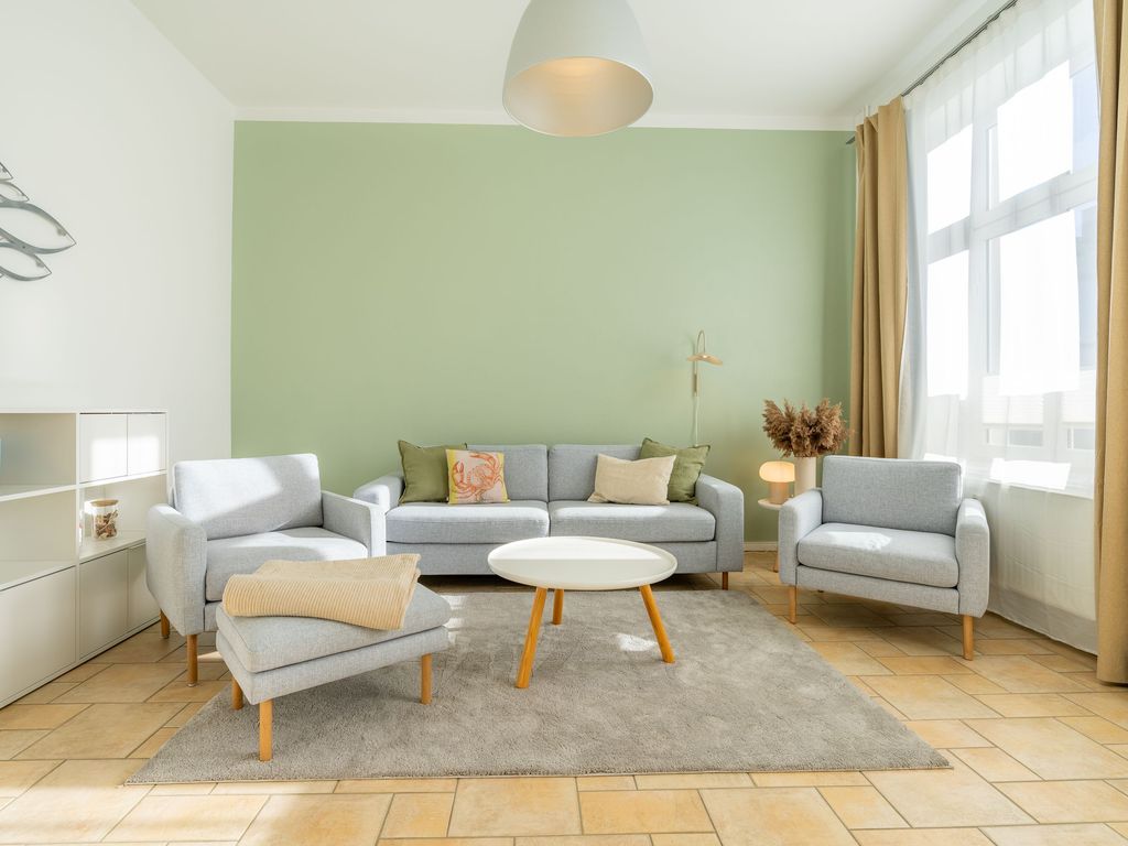 Modern eingerichtetes Wohnzimmer