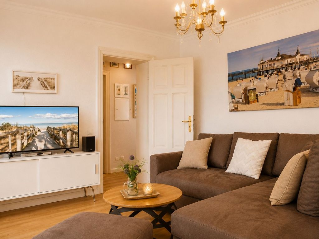 Wohnzimmer mit Flat-TV für entspannte Abende