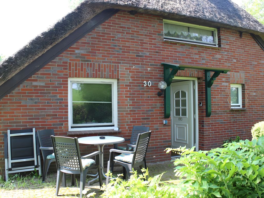 Reetdachhaus am Deich - Ferienwohnung Deichblick