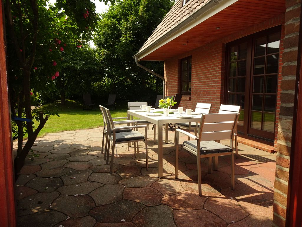 Küche Richtung Terrasse/Garten