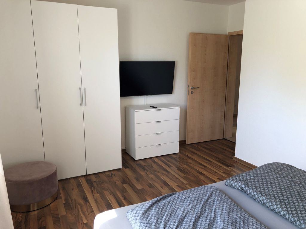 2. Schlafzimmer