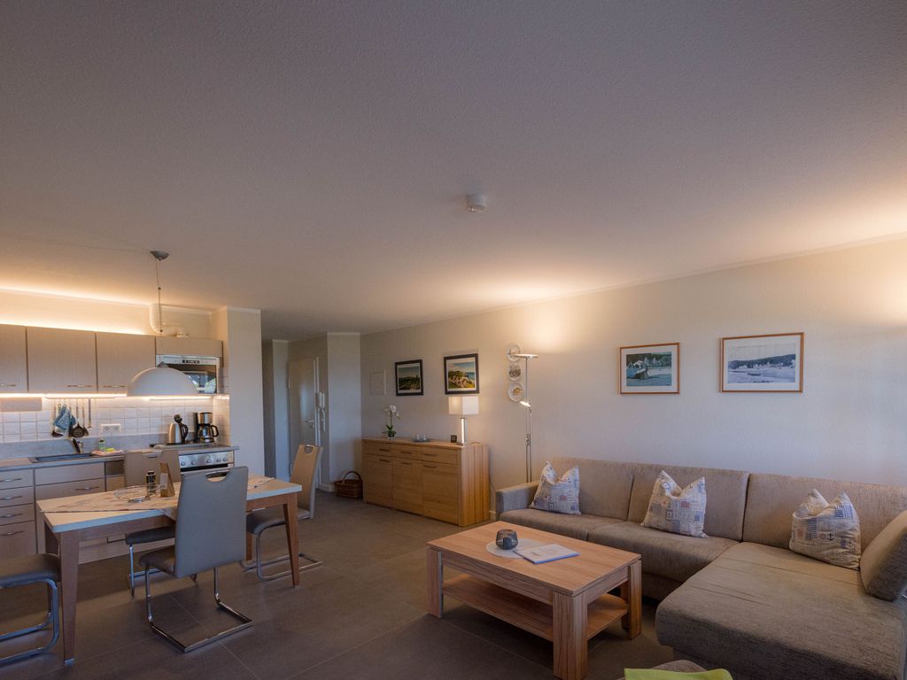 Ferienwohnung 4 im Seeschloss Binz - Wohnbereich - Ansicht