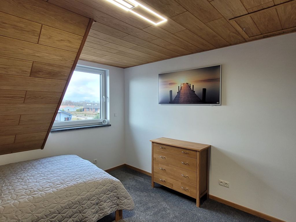 Das Schlafzimmer mit dem franz. Bett und Etagenbett