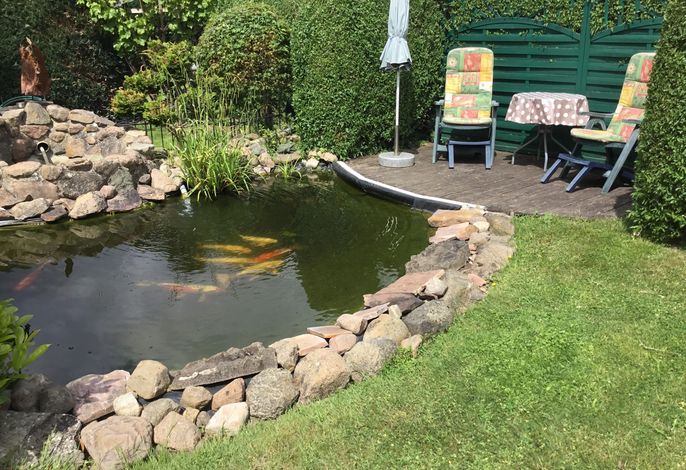 Sitzgelegenheit am Teich