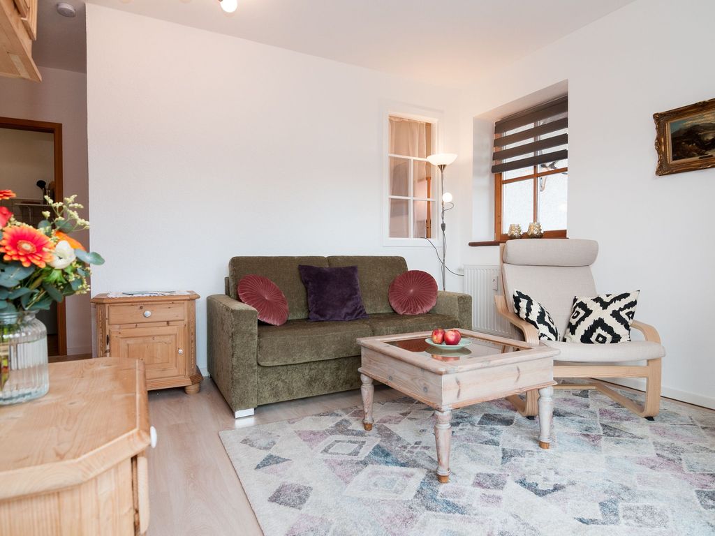 Ferienwohnung Rotkehlchen, Bad Wiessee, Wohnbereich