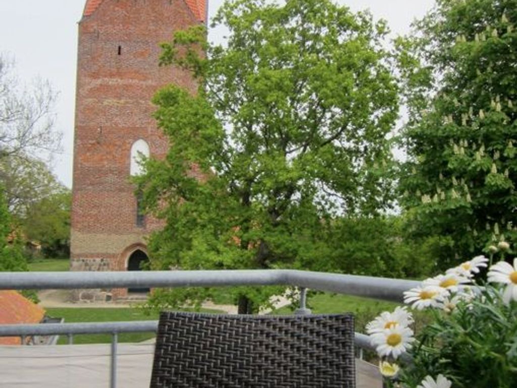 Balkon, Blick auf Kirche