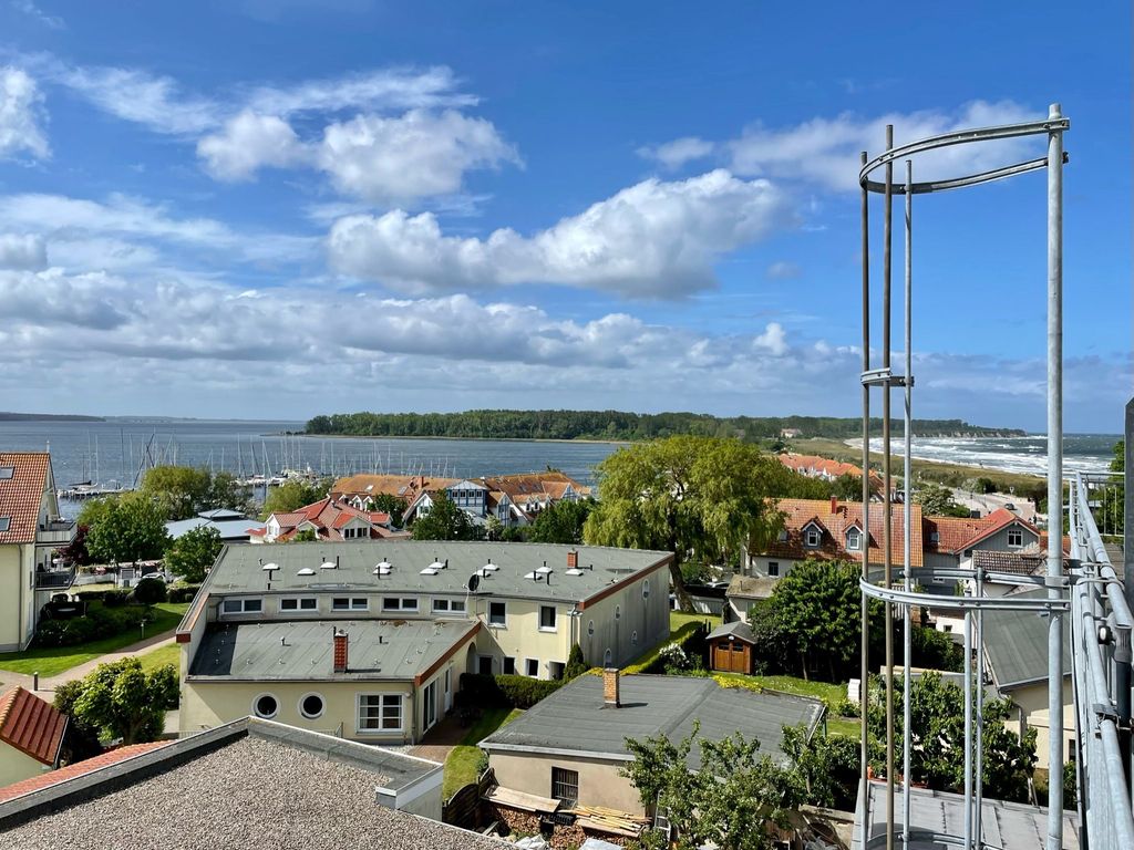 Blick auf Haff & Meer vom Balkon
