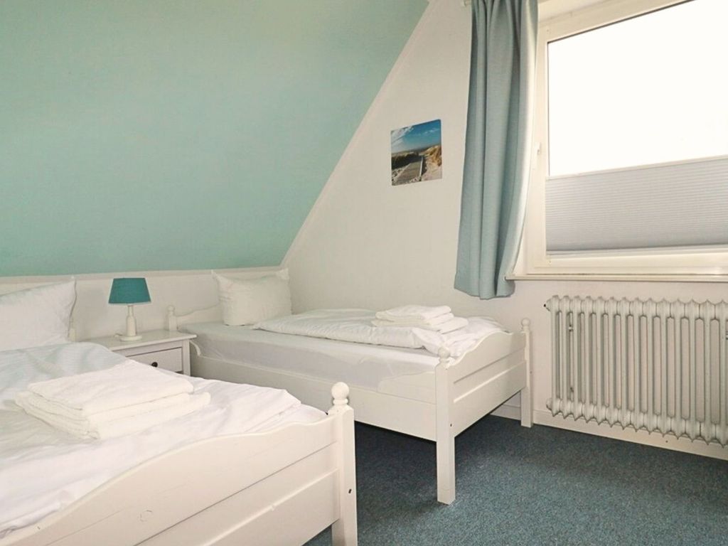 Schlafzimmer 2 von 3