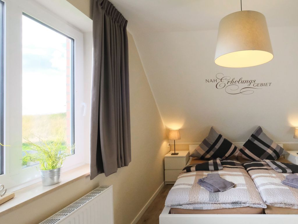 Das Elternschlafzimmer mit Blick auf den Deich