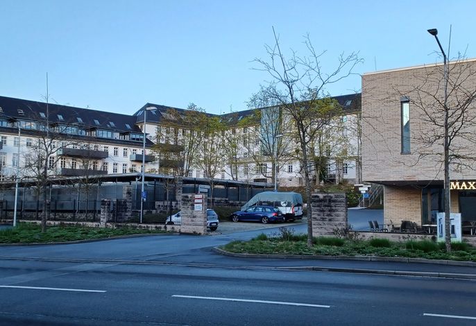 Design Loft: 170m² | Parken | Netflix | Balkon