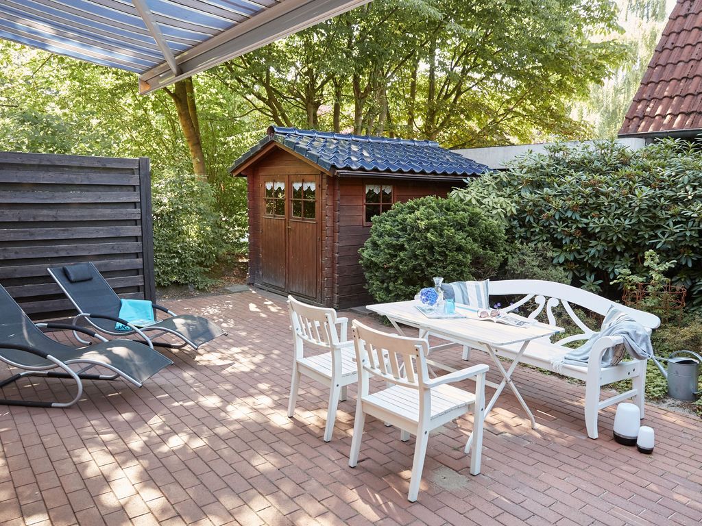 Erholen Sie sich auf der großzügigen Terrasse