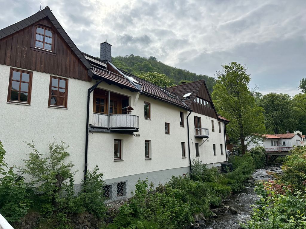 Haus mit Balkon
