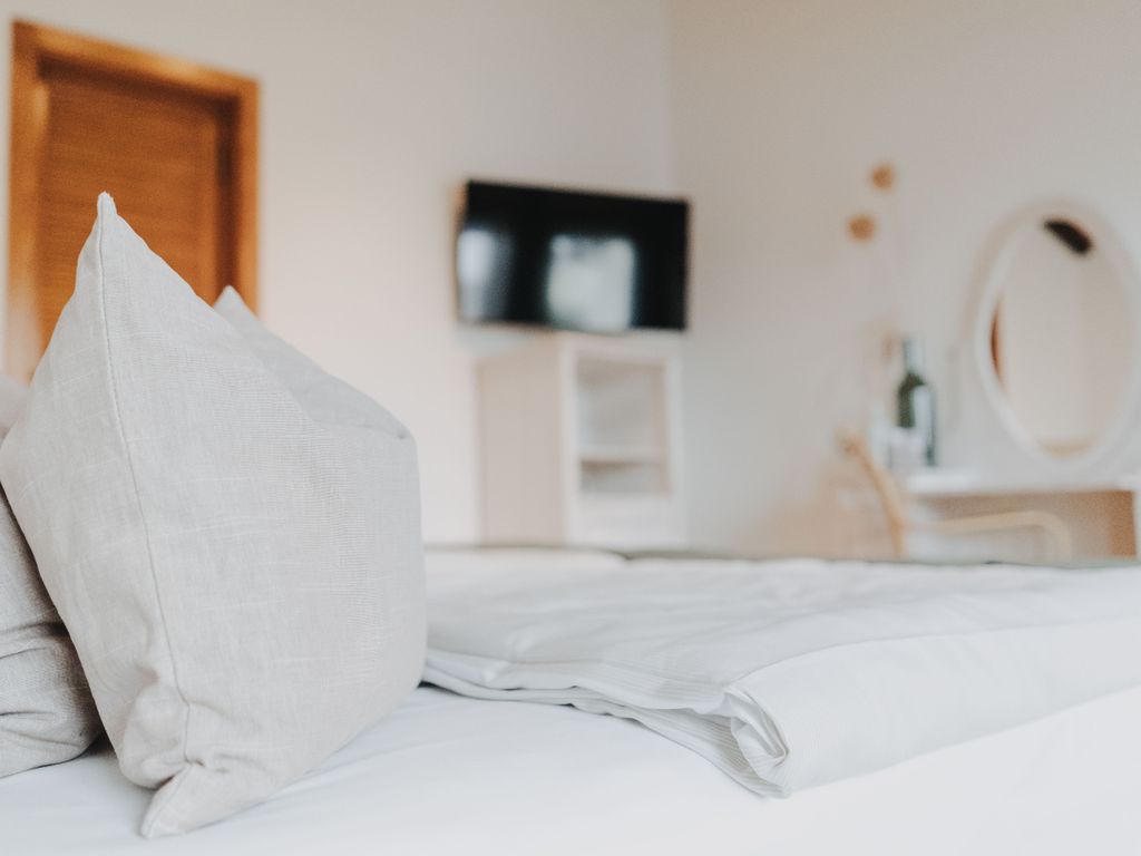 Hauptschlafzimmer mit zusätzlichen TV