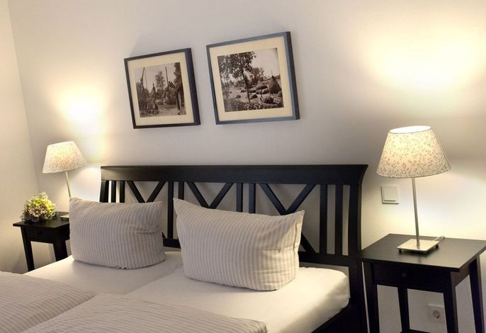 Ferienwohnung, 1 SZ, WZ mit Küche und Essplatz, DU/WC