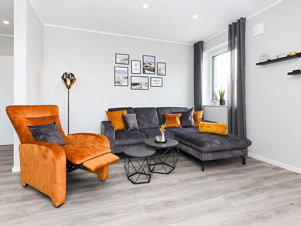 Wohnzimmer mit integriertem Küchenbereich