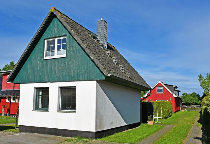 Ferienhaus mit Kamin und Terrasse