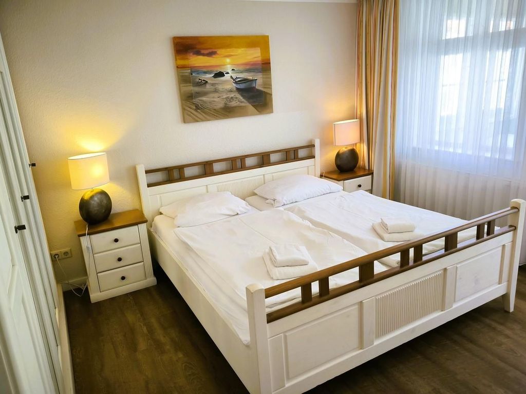 schöne 2-Raum-Ferienwohnung m. Dusch und Wanne