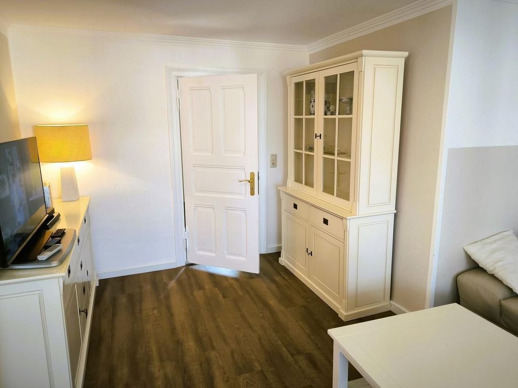 schöne 2-Raum-Ferienwohnung m. Dusch und Wanne