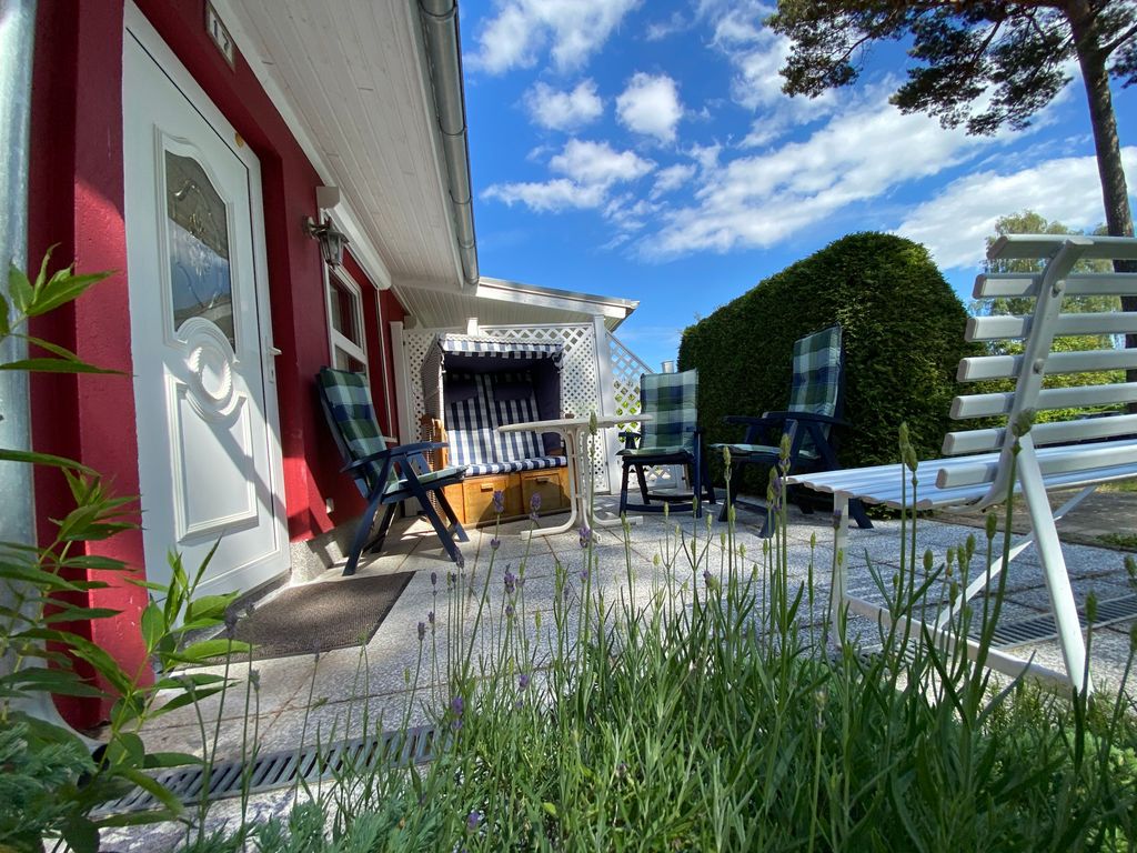 Bungalow und Terrasse