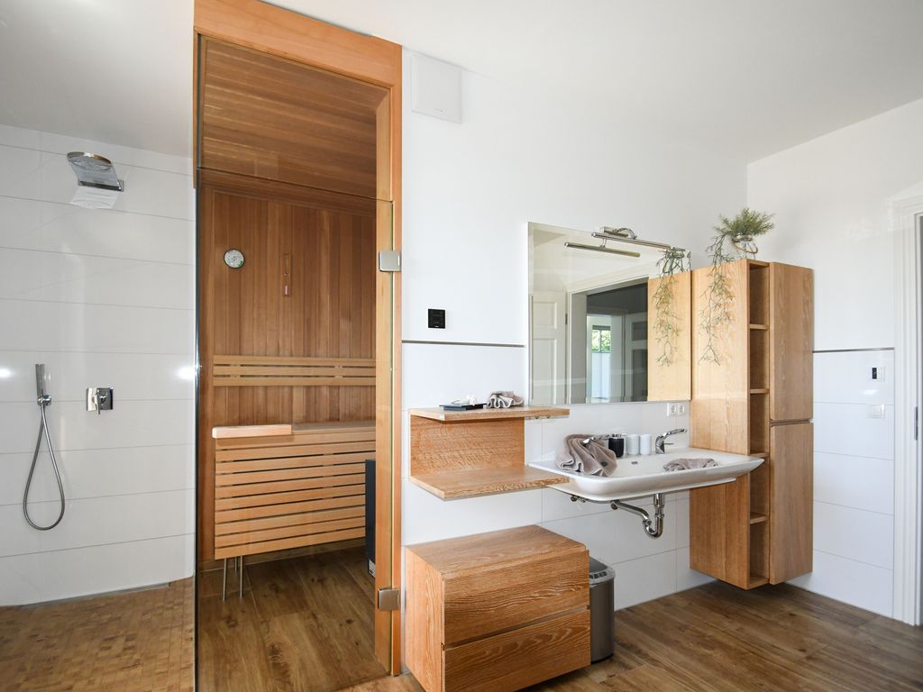 Badezimmer mit Sauna