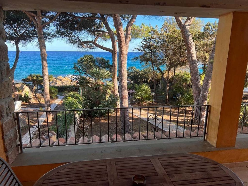 Komfortable Villa mit Privatstrand - Nr. 516/1