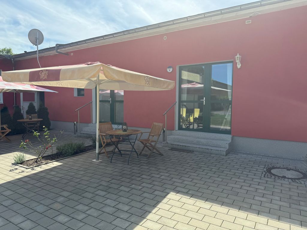 Außenbereich - Eingang über die Terrasse