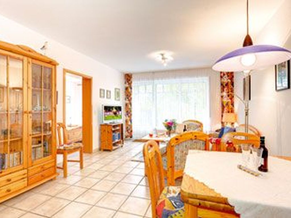 Wohnzimmer mit Essecke