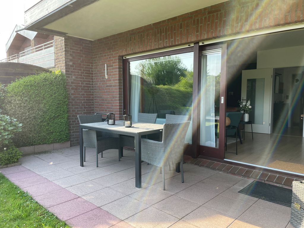 Terrasse zur Wohnung