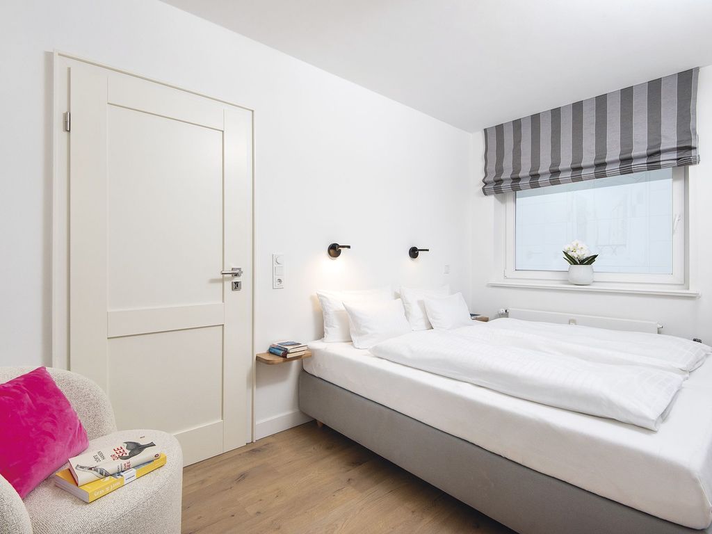 Gemütliches Doppelschlafzimmer im Untergeschoss