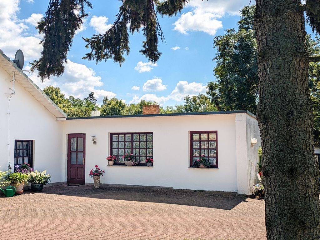 Außenansicht Eingang