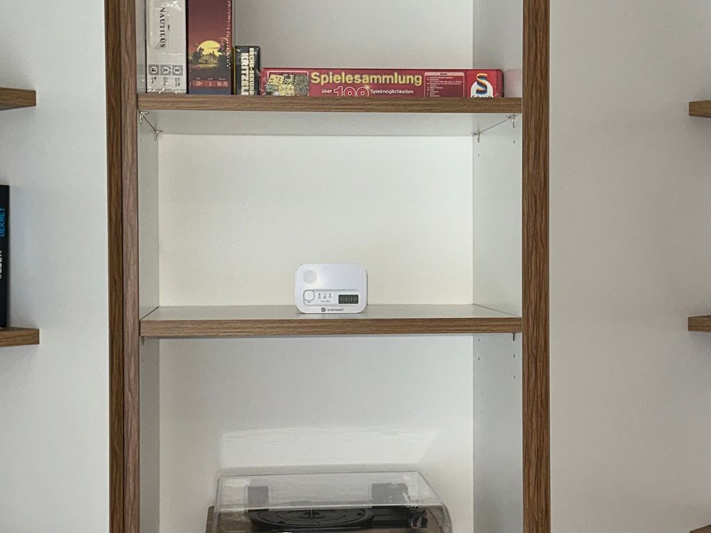 Wohnzimmer Spielesammlung vorhanden