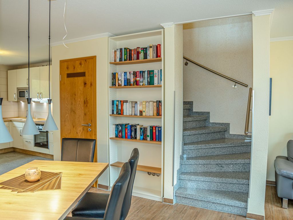 Großes, geräumiges Wohnzimmer, Esszimmer und integrierter Küche