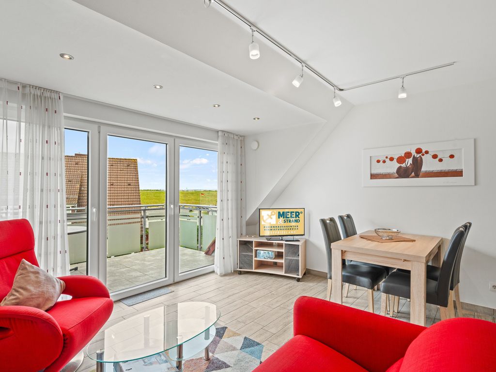 Wohnzimmer mit Balkon