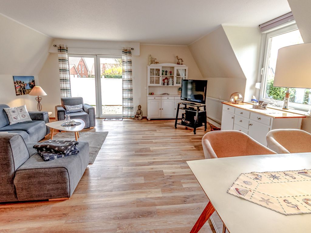 Großes, geräumiges und gemütliches Wohn- und Esszimmer mit viel Tageslicht