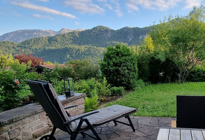 Komfortables Ferienhaus, Terrasse mit Bergpanorama (Gems10)
