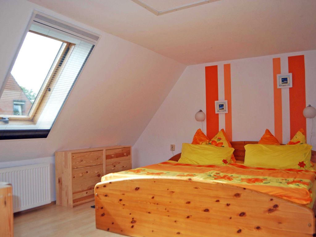 Schlafzimmer mit Doppelbett