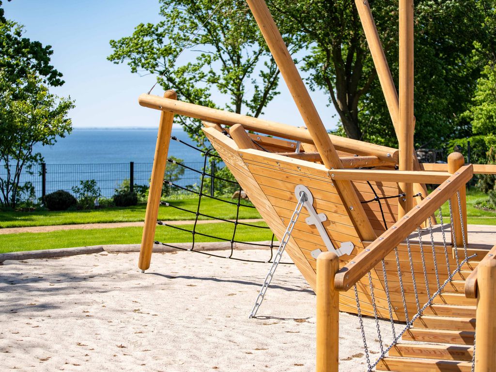 Blick zum Spielbereich und Stettiner Haff