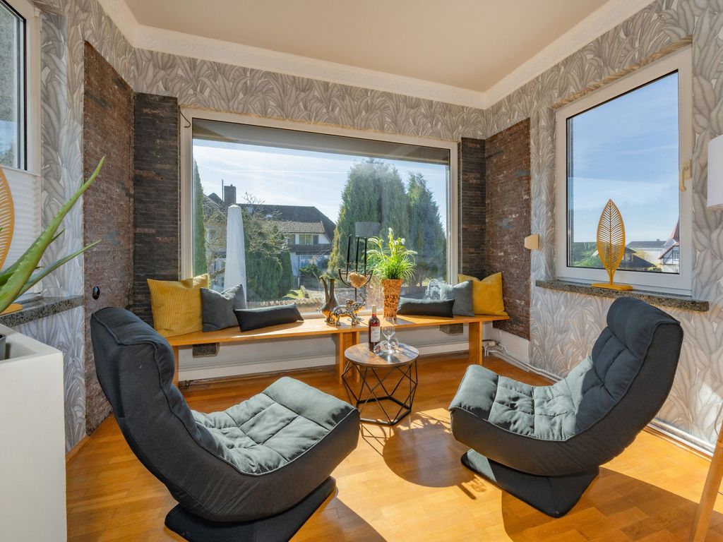 Relaxsessel mit Blick in die Natur