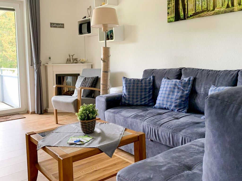 Wohnzimmer mit E-Kamin