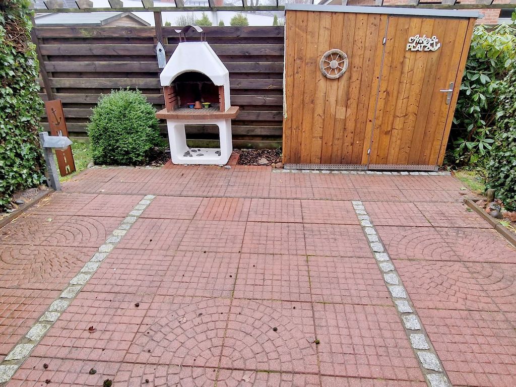 Terrasse mit Grillkamin