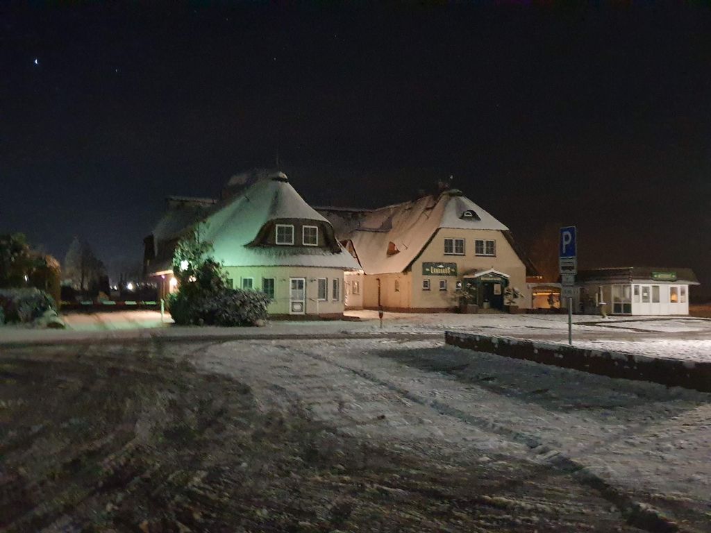 Strobels Ferienhaus am Wasser mit Bootssteg  Großes Meer Ost