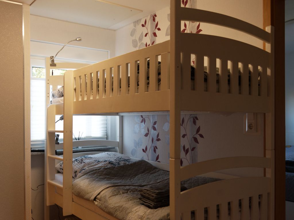 Schlafzimmer 2