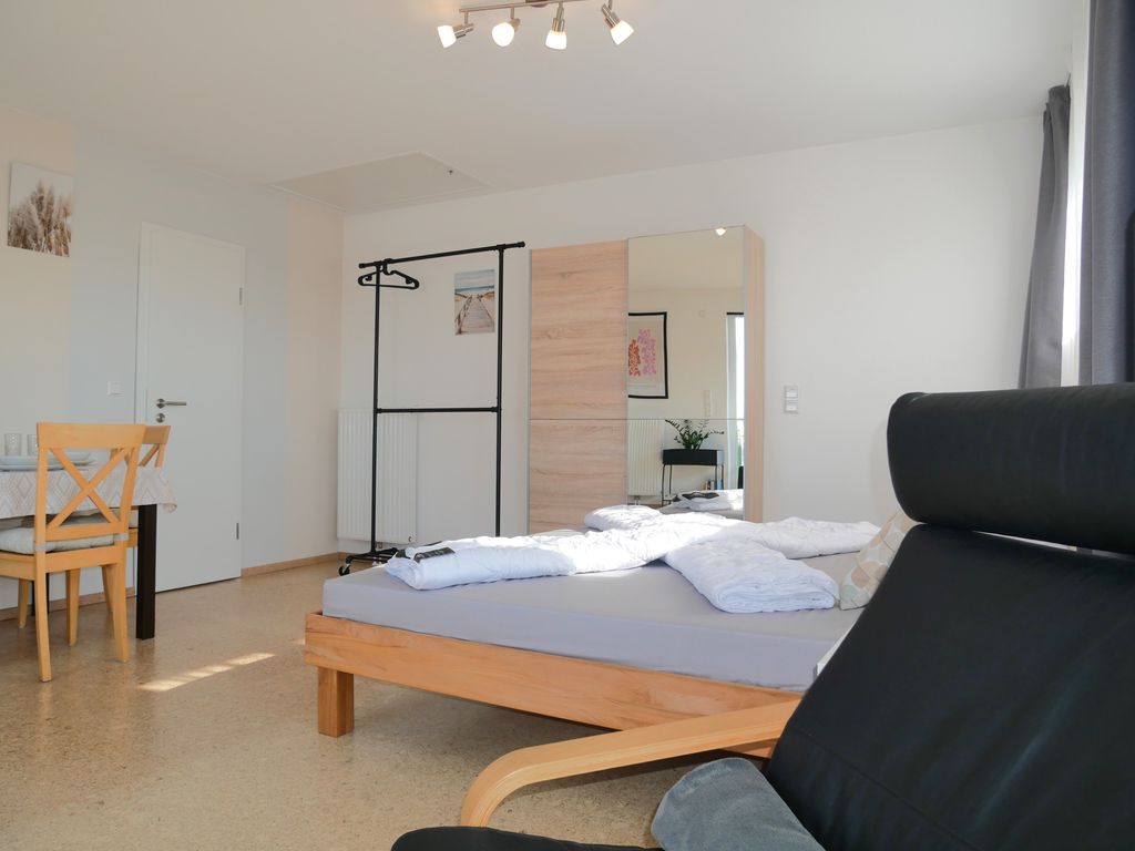 kombiniertes Wohn-/Schlafzimmer