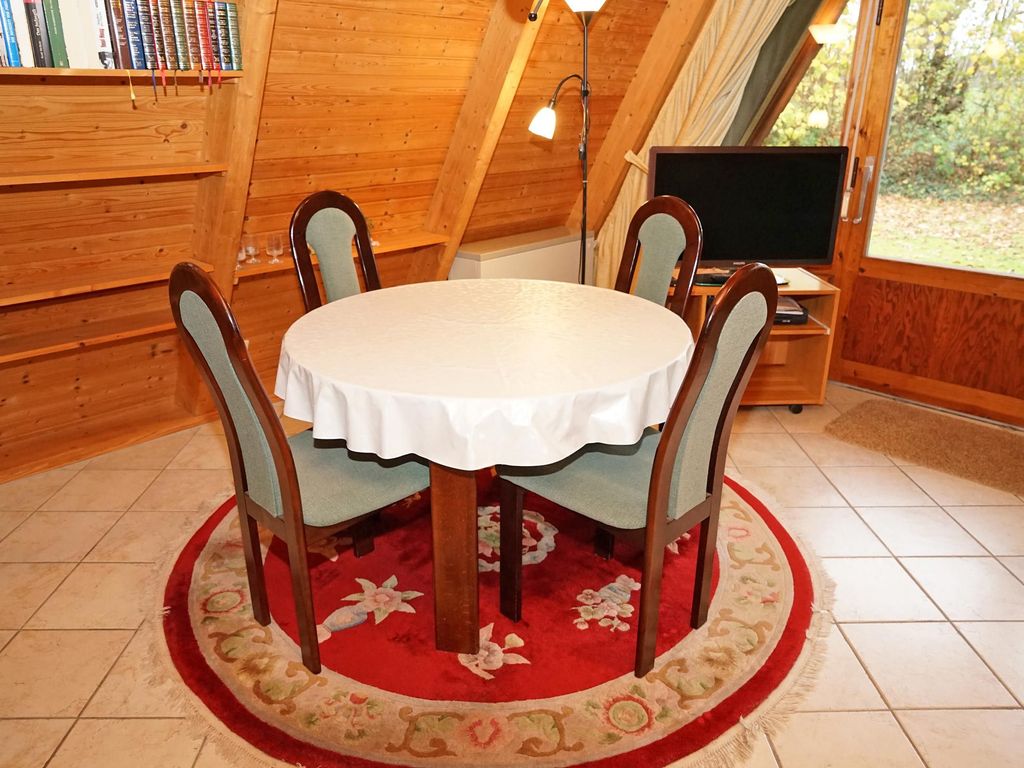 Esstisch im Wohnzimmer