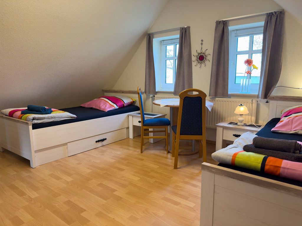 Schlafzimmer 2 Betten