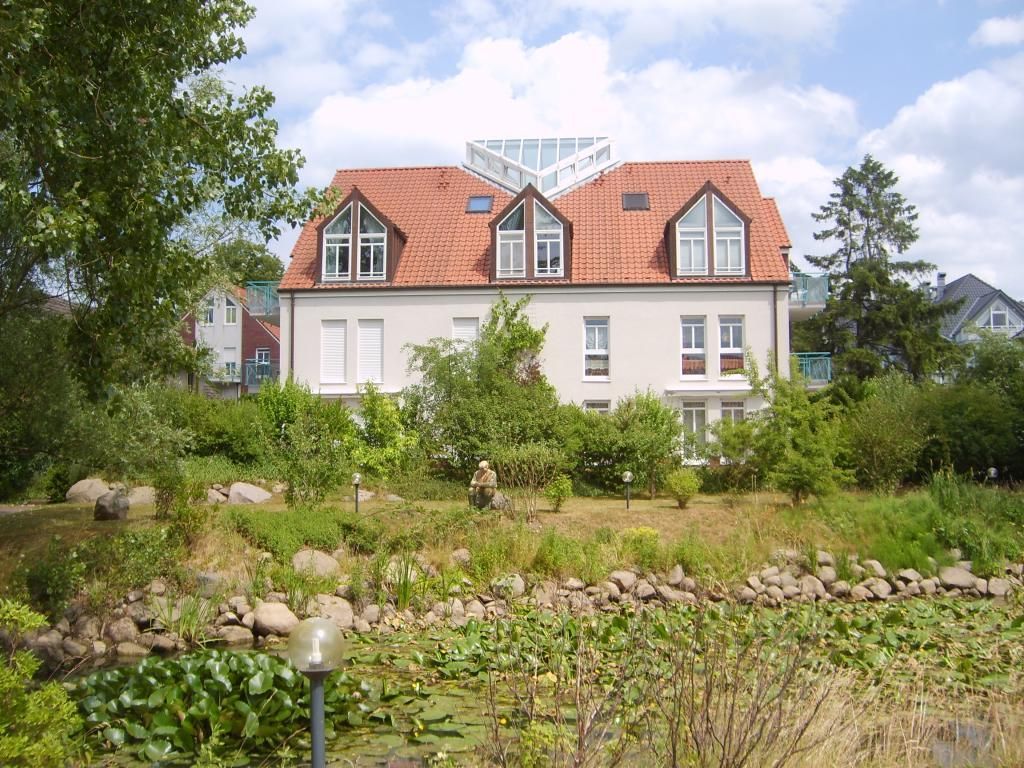 Haus am Teich