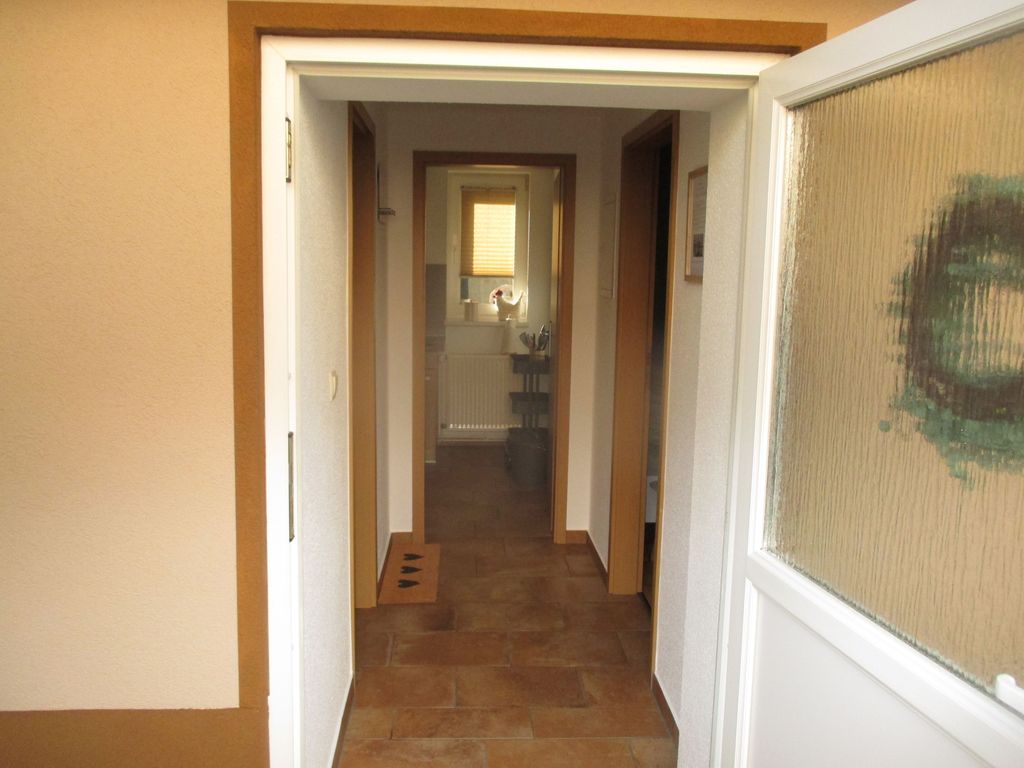 Eingang mit Blick in den Flur