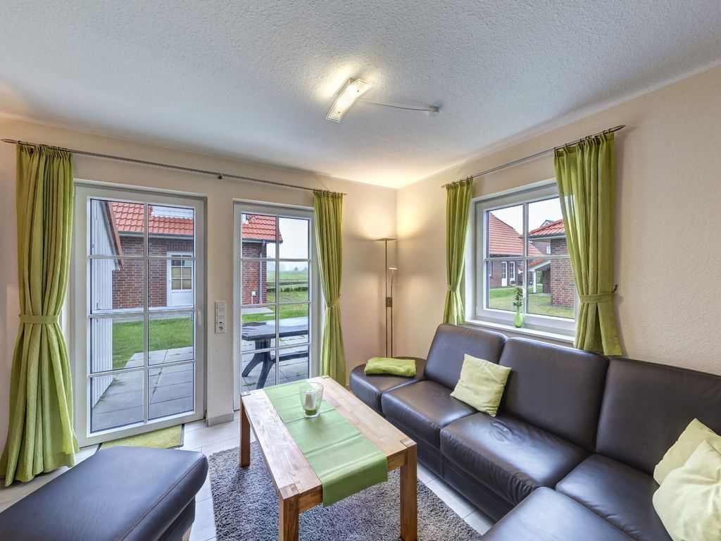 Wohnzimmer mit Blick auf die Terrasse