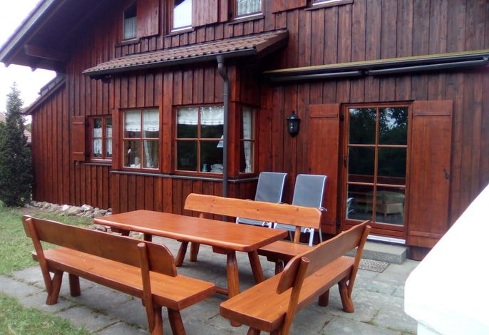 Ferienhaus mit Kachelofen und Garten am Reichenbach (Bi13)